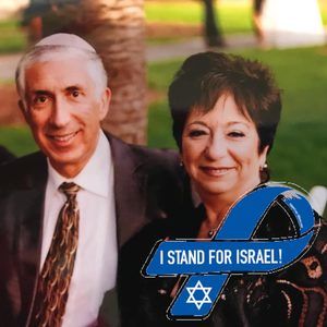 Meet your Posher, Larisa